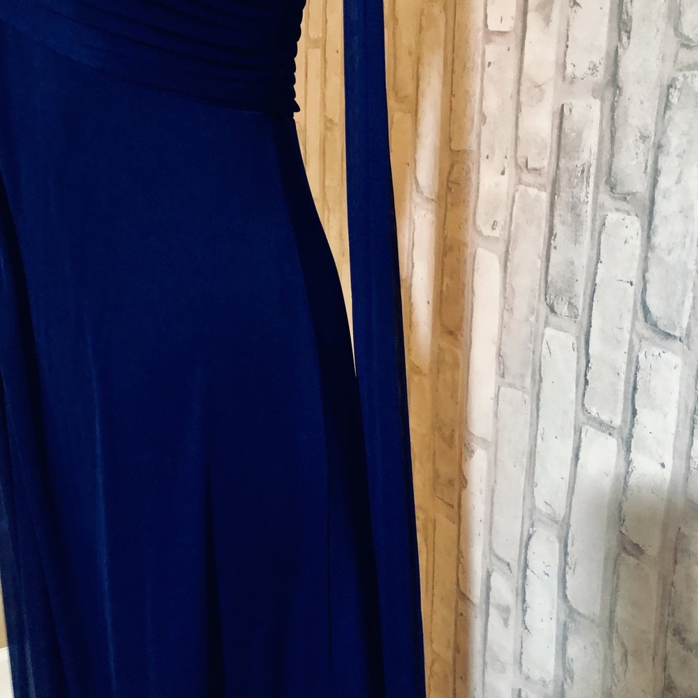 Alex size 6 blue long dress